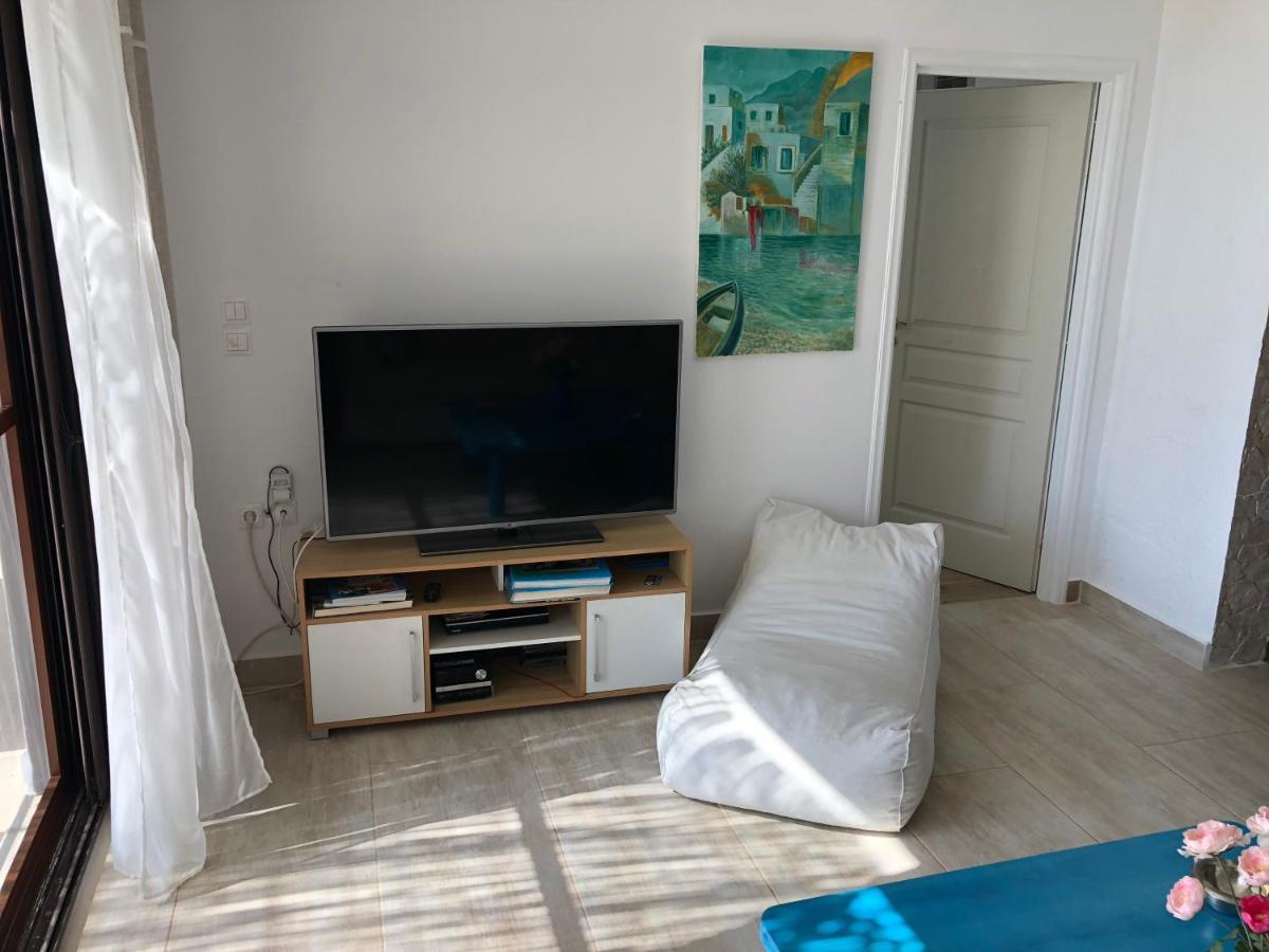 Villaparadiso Beach Front Villa Makris Gialos อาร์กอสโตลี ภายนอก รูปภาพ